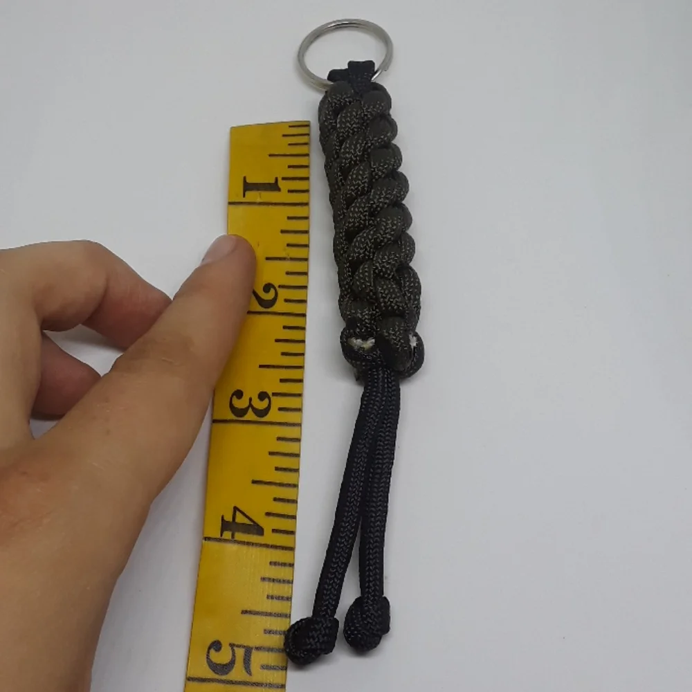 paracord keychain